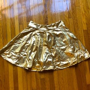 Costume gold mini skirt